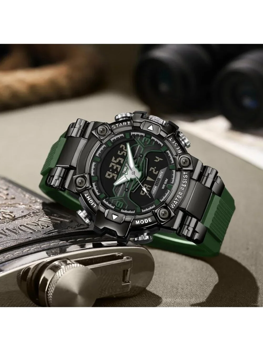 Men's Green Analog Quartz Cool Designer Hombres Unique Electronics Duty Watch